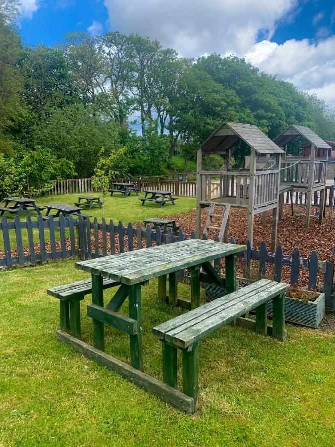 Newburgh Inn Ellon ภายนอก รูปภาพ